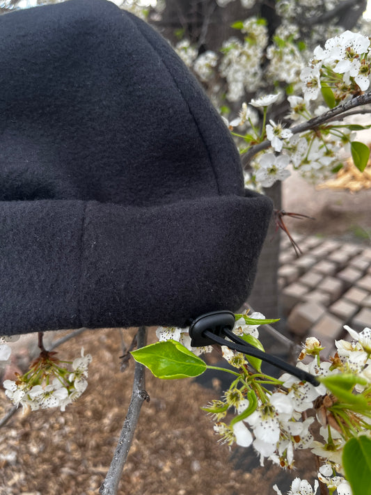 Black Sinch Beanie
